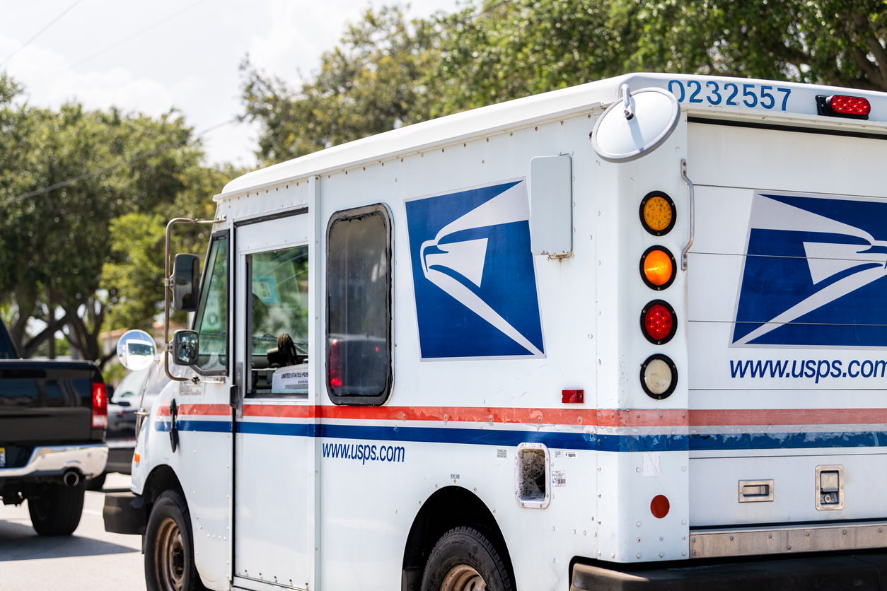 usps truck accident