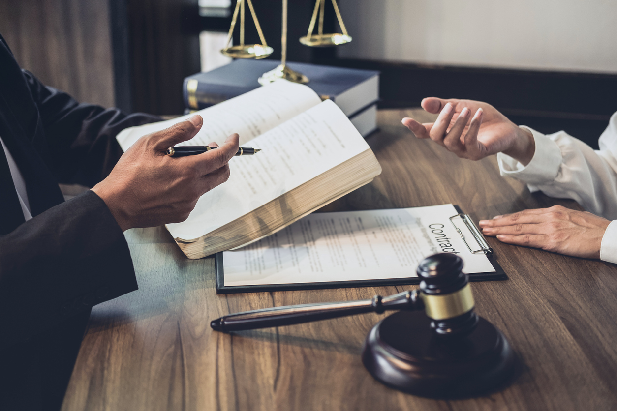 What are the benefits of hiring a car accident lawyer?