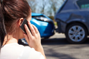 ¿Qué debo hacer tras un accidente de auto en Alpharetta? 